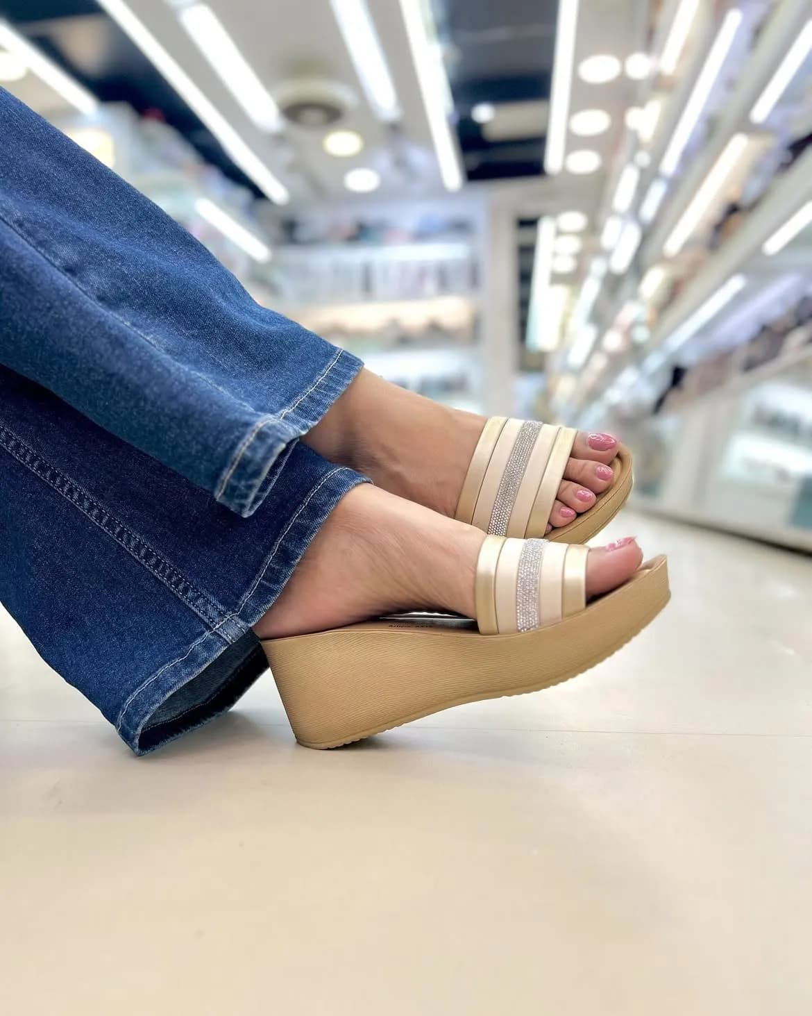 Glow Gold Wedge Sliders