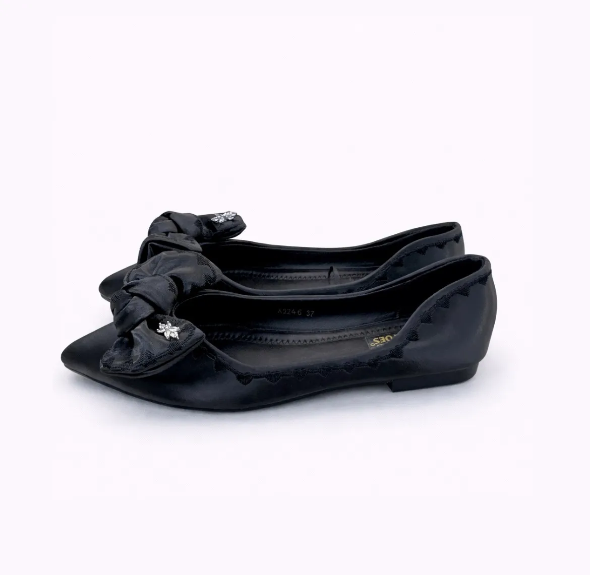 UrbanToes Elise Bow Black Leather Flats