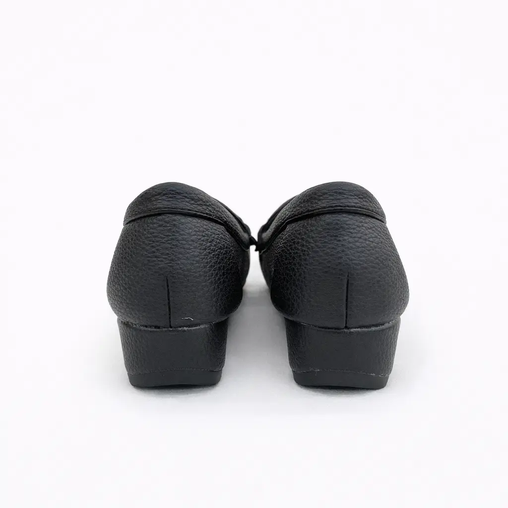 Urbantoes Women Comfortable Black Wedge loafers
