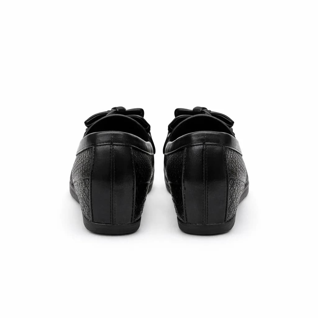 UrbanToes Women’s Black Floral Detail Wedge Loafers